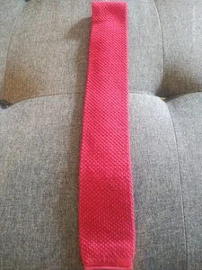 Corbata de cuello cuadrado tejida de algodón roja vintage delgada Hardy Amies London - Imagen 1 de 3