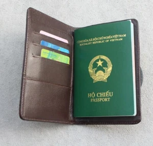 Brown Alligator Crocodile Print Leather Skin Passport Cover Holder WALLET - Picture 1 of 4