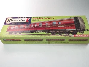 KITMASTER OO/HO MODEL RAILWAY KIT No 15 BR SR Corridor Brake 2nd Coach x2 SPARES - Picture 1 of 9