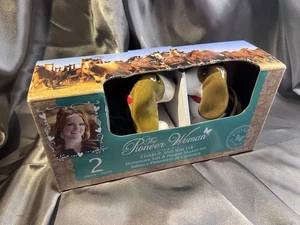 Pionierin Salz & Pfefferstreuer Charlie & Walter Bassett Hounds Hunde Neu im Karton - Bild 1 von 3