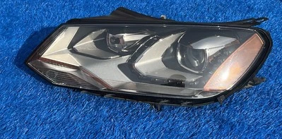 ¡Completo! Faro xenón HID conductor izquierdo Volkswagen Touareg 2011-2014 AFS OEM Foto 1 de 4