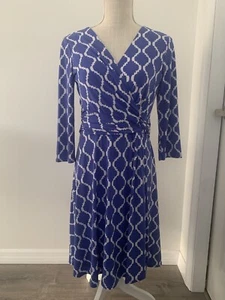 White House Black Market Blue White faux wrap twist dress 3/4 sleeve Size 4 - Picture 1 of 5