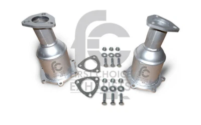 For 2001 2002 2003 2004 Nissan Pathfinder/Infiniti QX4 3.5L Catalytic Converter - Image 1 of 4