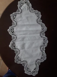 napperon ovale ancien blanc dentelle main 55x 29cm@mat - Picture 1 of 3