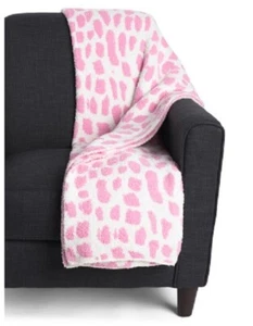 Cupcakes and Cashmere Pink & White Leopard Print 2-Sided Throw Blanket 50x70” - Picture 1 of 5