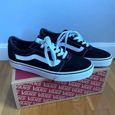 Vans Ward Low Top Black & White Suede Canvas Sneakers Practically New sz 9 Women - Image 1 of 4