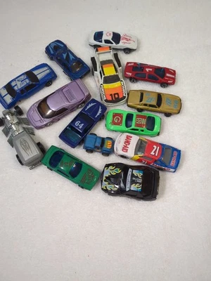 Lot of  14 Vintage  assorted Matchbox / Hotwheels diecast cars  Mix brands - Image 1 of 4