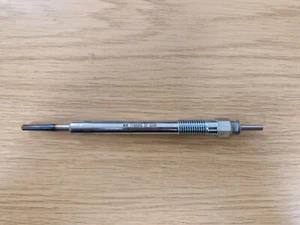 Genuine OEM 36710-2F101 Glow Plug for Hyundai Santa Fe & Kia Models 2013-2015 - Picture 1 of 6
