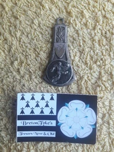 Ancien médaille pendentif sportive Joueur de Foot Football medal pendant - Picture 1 of 3
