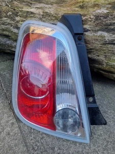 Conjunto de luz de freno trasera izquierda lado pasajero fiat 500 n/s 51797996 2007-2015 - Imagen 1 de 7