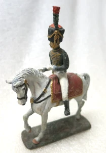 OFICIAL DE CABALLERÍA FRANCÉS NAPOLEÓNICO METAL 1/30 de colección montado - Imagen 1 de 6