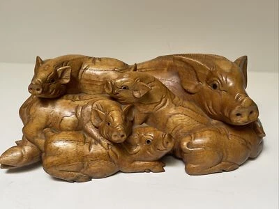 VINTAGE PIG FAMILY CARVING SCULPTURE PIGLET SOW WOOD MASTERFUL 13 INCHES MYSTERY - Image 1 of 4
