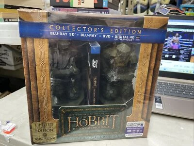 3D Blu-Ray Hobbit Desolation of Smaug Limited Ed. Bookends Statue Sealed Damage - Image 1 of 4