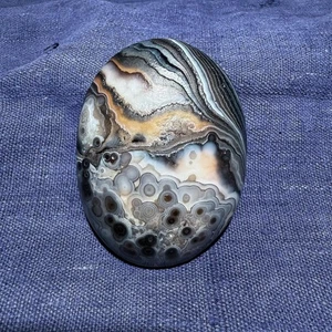 🌟🔥🚀Natural Rare China Inner Mongolia Gobi Eye Agate Stone Specimen - Picture 1 of 11