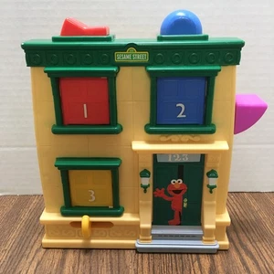 Sesamstraße Verstecken sprechendes Gebäude - Elmo, großer Vogel, Krümelmonster & Abby - Bild 1 von 10