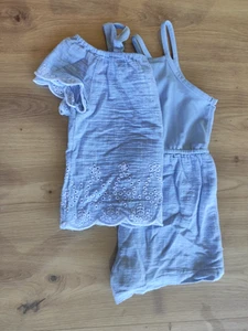 Overall mit Bluse, hellblau, bestickt, Größe 104, von C&A - Bild 1 von 3