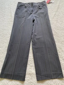 Tapemeasure Women Size 14 Straight Striped Gray Pants (B3) - Picture 1 of 6