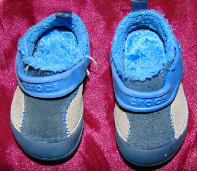 Preços baixos em Crocs Baby Shoes