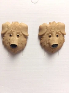 NEW RESIN TAN BROWN SHAGGY DOG FACE STUD EARRINGS BUTTERFLY BACK - Picture 1 of 3