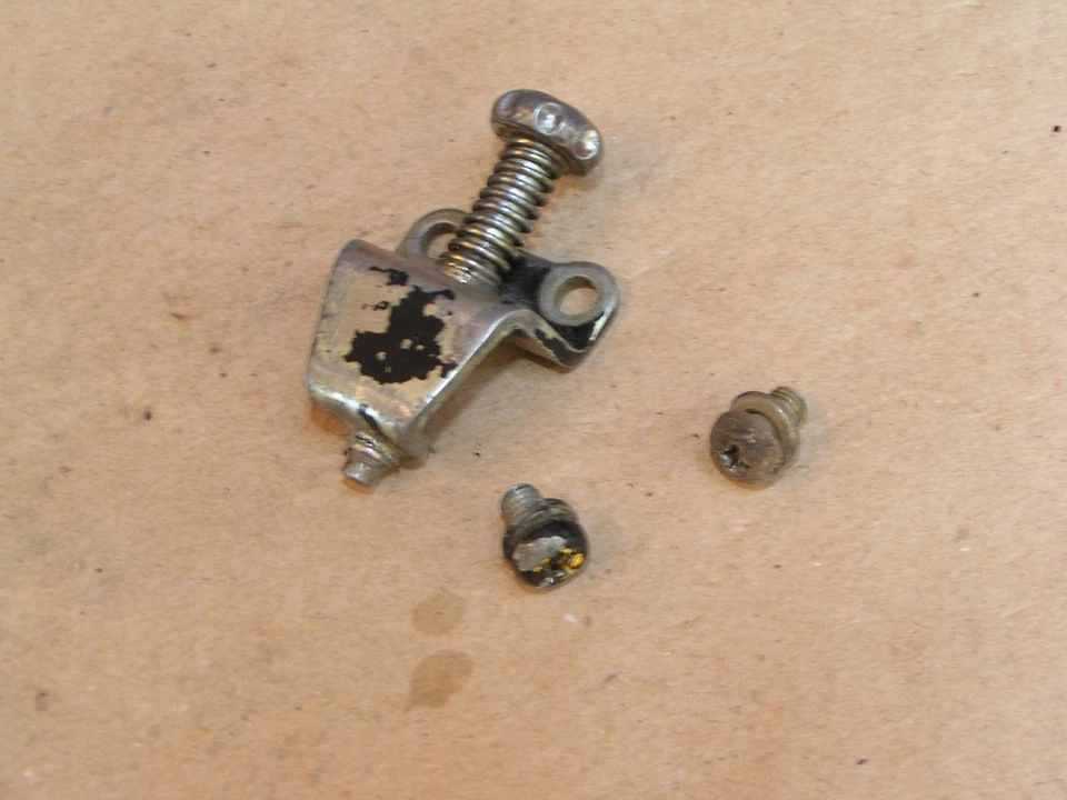SUZUKI GS550E GS550 GS 550 CARB CARBURETOR IDLE SCREW  83-86 - Image 1 of 1