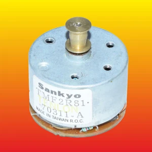 MOTOR DE CC ORIGINAL SANKYO TMF2R81 INCORPORADO CIRCUITO DE CONTROL DE VELOCIDAD HITACHI MD-10 - Imagen 1 de 4