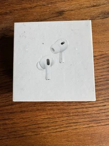 Apple AirPods Pro 2nd Generation with MagSafe Wireless Charging Case - Photo 1 sur 7