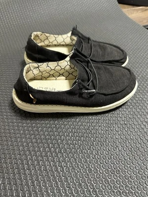 Hey Dude Girls Boys Black Slide Ons Size Youth 11/12 Casual Vacation Everyday - Image 1 of 4