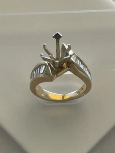 Ajustes de anillo semi montura 14k forma de pera y diamantes baguette - Imagen 1 de 8