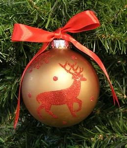 GOLD & RED REINDEER & SNOWFLAKE GLASS BALL CHRISTMAS TREE ORNAMENT - Picture 1 of 1
