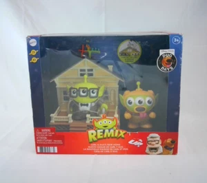 Ensemble de jeu Disney Pixar Remix - UP and Toy Story Alien, Carl and Dug's New Home NEUF - Photo 1/6