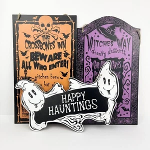 Halloween Holz Hängeschilder 3 Stück gekreuzte Knochen, Hexenweg, Happy Hauntings - Bild 1 von 7