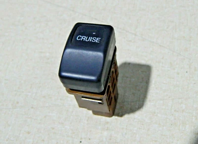 Interruptor de control de crucero 95 96 97 98 99 Subaru Legacy OEM de fábrica Foto 1 de 3