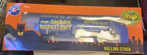 Lionel 2028280 BATMAN Shark Repellant Uni-Body Tank Car New in Box - Picture 1 of 3