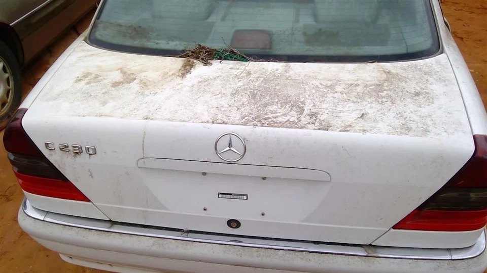 Trunk/Hatch/Tailgate 202 Type C230 Fits 98-00 Mercedes C Class OEM - Image 1 of 4