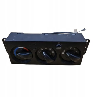 Daewoo 4563814 Nubira II Vent Panel 1pc - Image 1 of 4