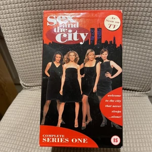 Sex And The City - Series 1 (Box Set) (VHS, 2002) - Picture 1 of 4