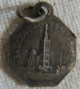 RG1496 - MEDAILLETTE NOTRE DAME DE LA GARDE - Picture 1 of 2