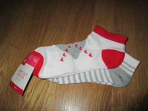 NWT WOMENS / GIRLS 2-PAIR STYLE RED / GREY / WHITE LOW CUT SOCKS SHOE SIZE 4-10 - Picture 1 of 2