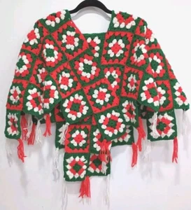 🎄Vtg Christmas Shawl Wrap Crochet Fringe Mrs Santa Claus Outfit Granny Squares - Picture 1 of 7