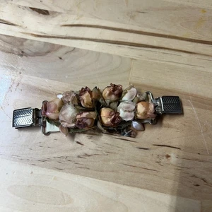 Vintage 1980s Handmade floral rose Sweater Clip yellow pink red dress clip - Picture 1 of 4