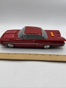 Lowrider Magazine Action Axle Rosso 1959 Chevy Impala Auto di Funrise 2005 1:24 - Foto 1 di 9