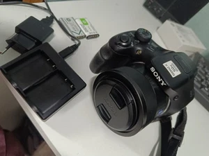 Sony Cyber-shot DSC-HX350 20.4 MP Kompaktkamera 50x Zoom - Bild 1 von 4