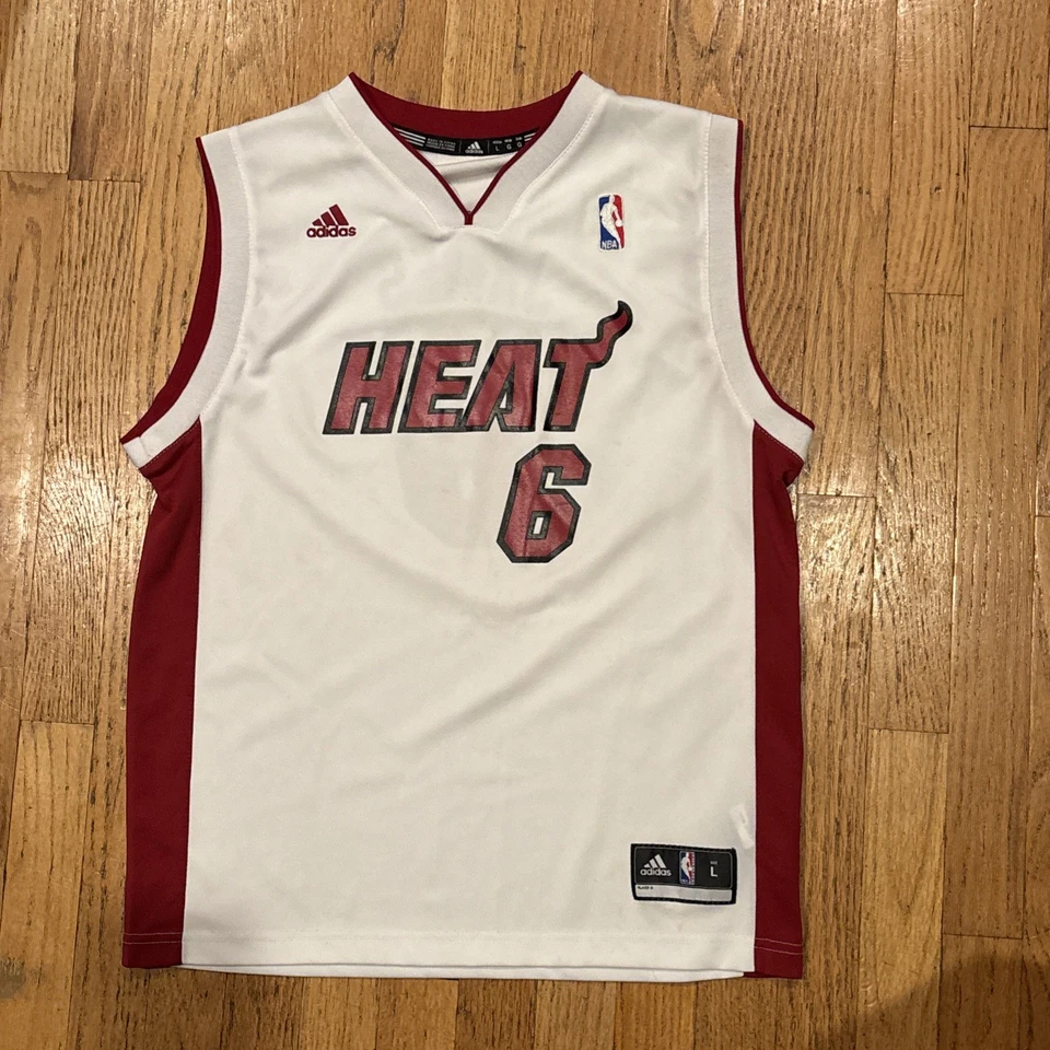 Camiseta Adidas LEBRON JAMES #6 Miami Heat “King James” Talla Grande  Foto 1 de 4