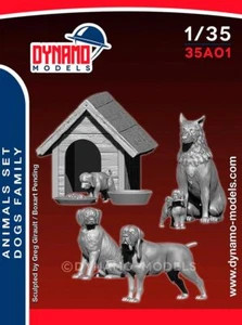 Dynamo 1/35 Animal Set - Dogs Family with House - Foto 1 di 1