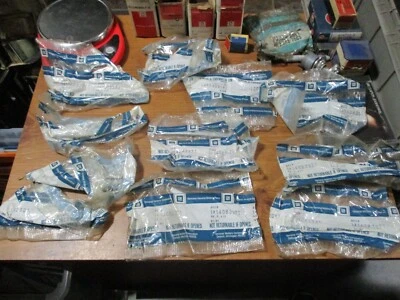 NOS GM Valve Cover Reinforcement Part Number 1 # 14082321 305 350 - Image 1 of 3