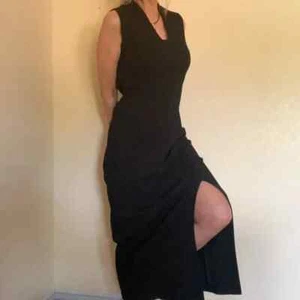 WOMENS SCARLETT FITTED BLACK WAFFLE TEXTURE DRESS TIE BACK SIZE 9/10 SLEEVELESS - Picture 1 of 6