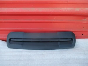 2020-2022 CHEVROLET SILVERADO 3500 Black Hood Ornamentation Vent 84221739 - Picture 1 of 8