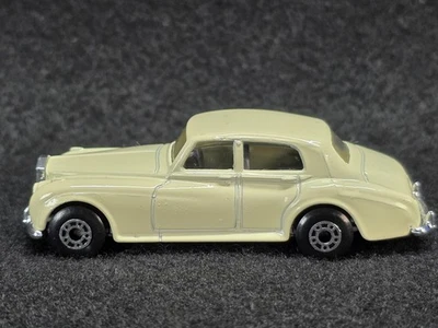 Matchbox No. 62 Rolls-Royce Silver Cloud - Image 1 of 4