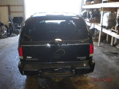 Parachoques antiniebla de esquina/estacionamiento montado para 98-01 BRAVADA 9798384 Foto 1 de 4