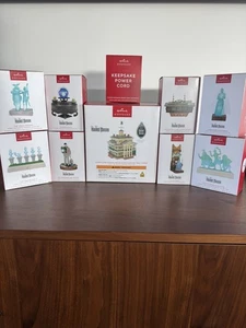 Hallmark Disneyland Haunted Mansion Komplettsatz Baumspitze 8 Ornamente sprechend - Bild 1 von 24